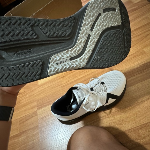 Mountain to Coast R1, White/Black 9.5 Men’s Running shoes - Picture 5 of 16